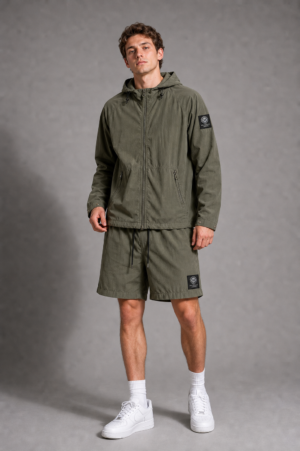 Marshall Angel completo sportivo con shorts